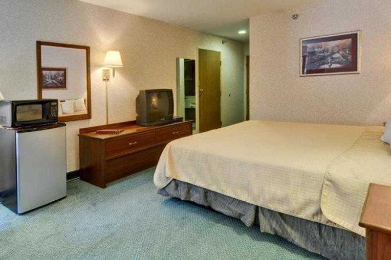 Best Western Plaza Hotel Saugatuck Exterior foto